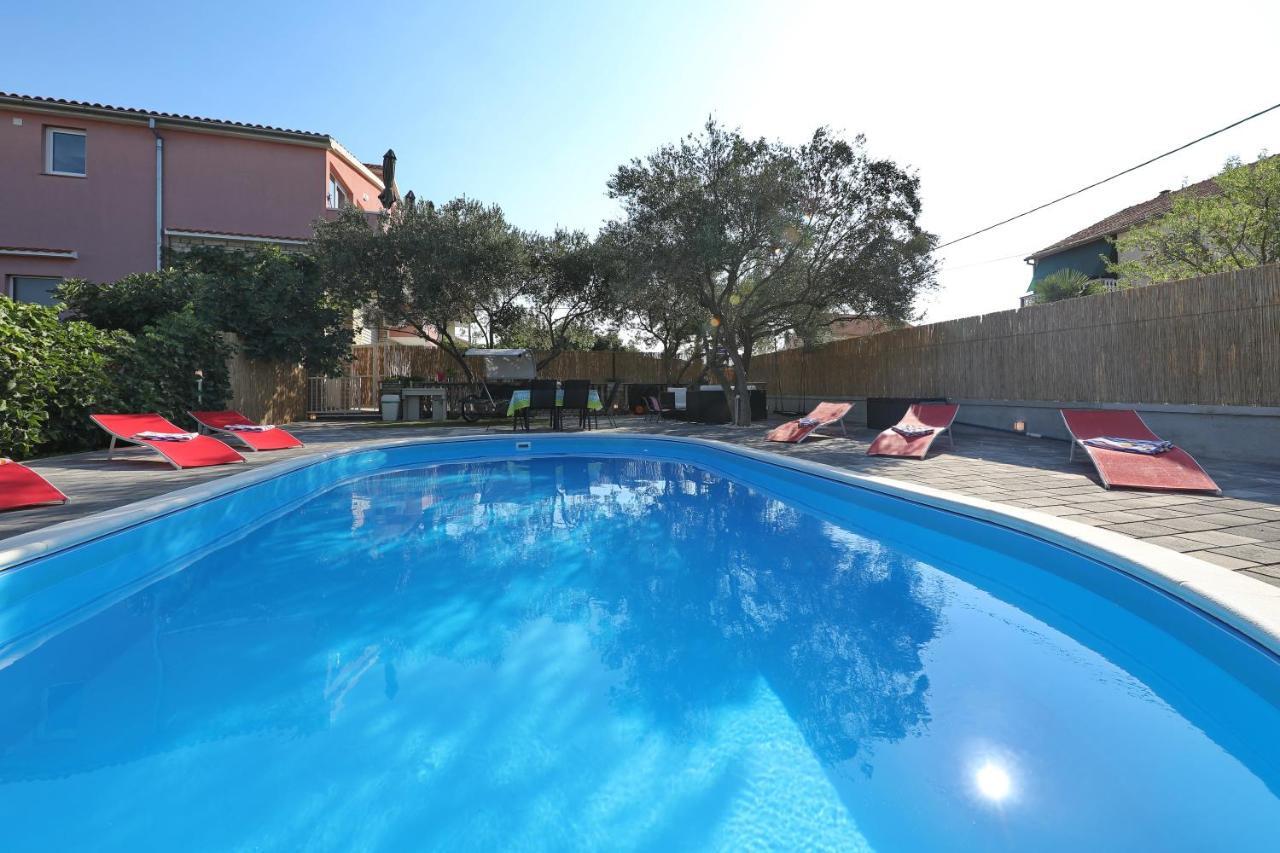 Apartment With Private Pool Sukošan Екстериор снимка