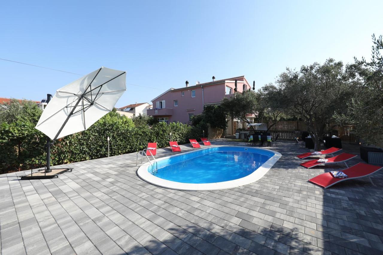 Apartment With Private Pool Sukošan Екстериор снимка