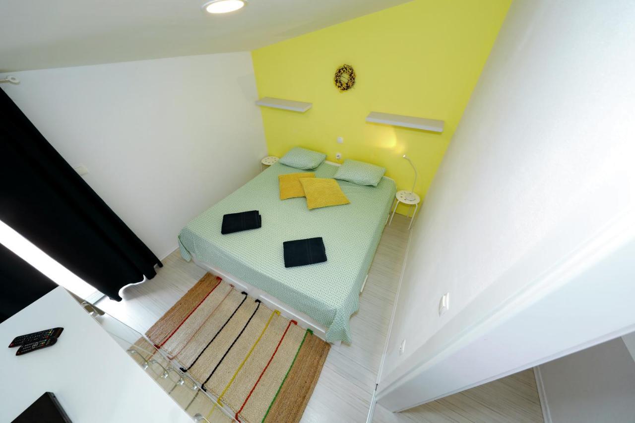 Apartment With Private Pool Sukošan Екстериор снимка